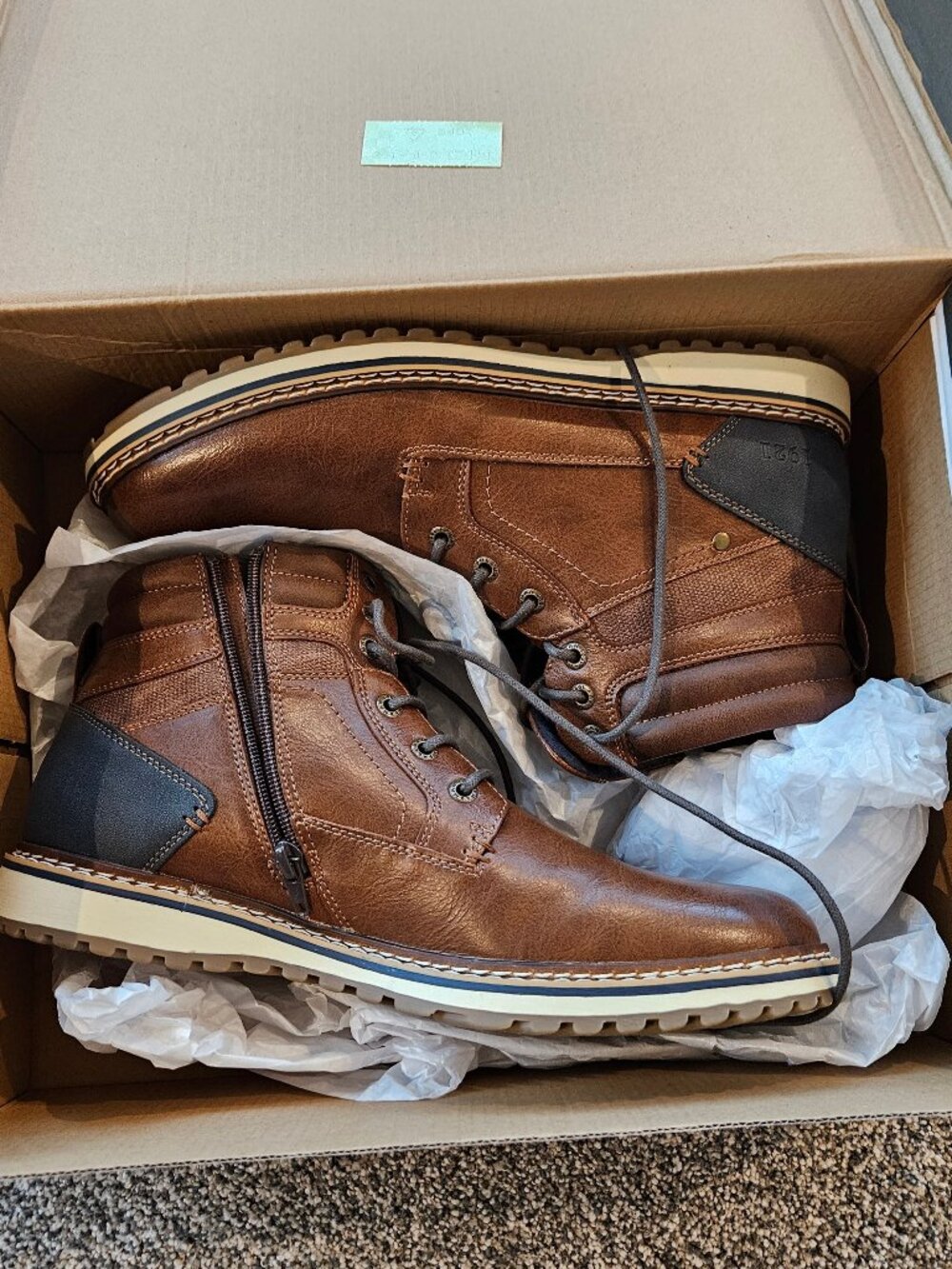 Mens size 10.5 Freeman Casual Boots "Beckett" NIB
